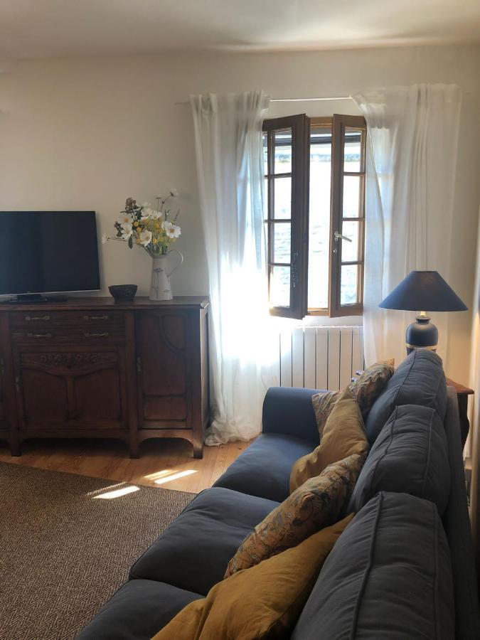 Jasmin 1 Jeanne D Albret Apartment Navarrenx Ngoại thất bức ảnh